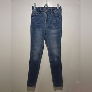 Old Navy Women's Skinny Jeans in Blue